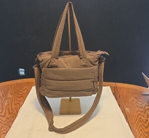 Quilted Puffer Tote Bag in Brown